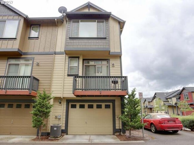 Building Photo - 1408 NE Redspire Ln