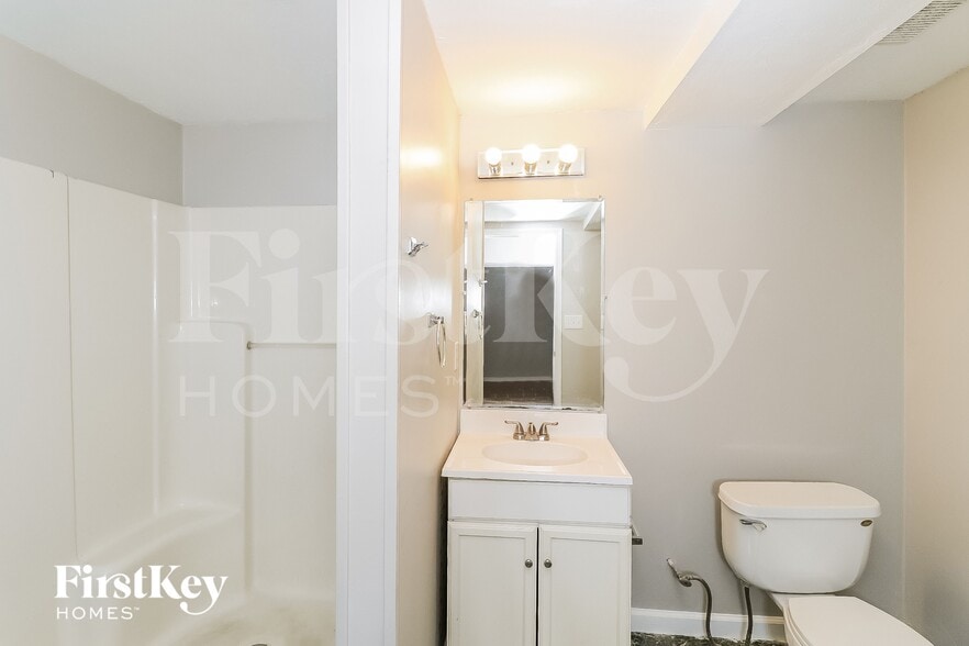 Building Photo - 3583 Saddlebrook Dr