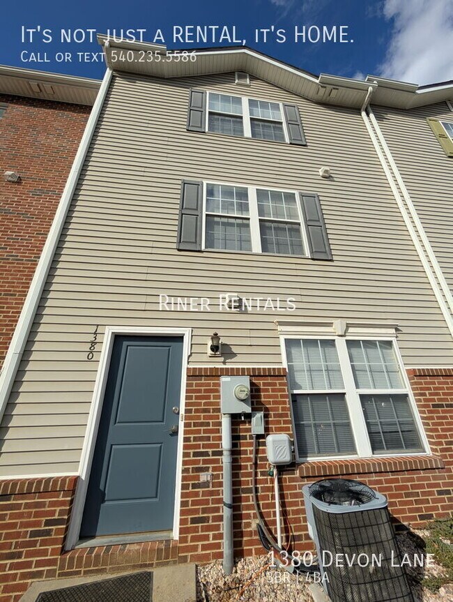 Primary Photo - 1380 Devon Ln