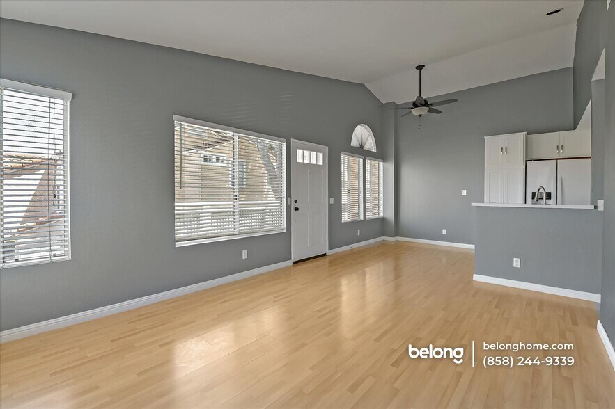 Building Photo - 4212 Vista Panorama Way