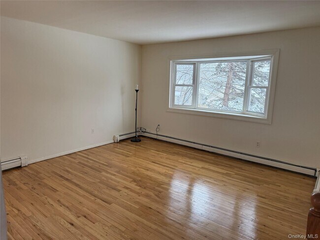 Building Photo - 53 King Rd