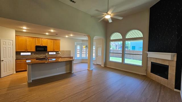 Building Photo - 5236 Hilcroft Rd