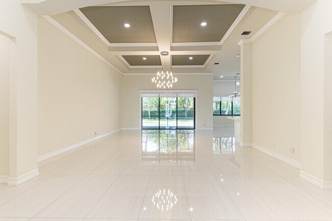 Building Photo - 3352 Siena Cir