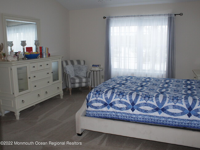 Building Photo - 5002 Trotters Way