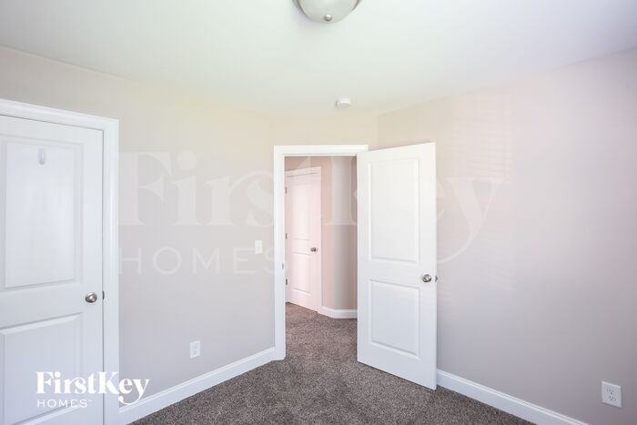 Building Photo - 760 Cherrywood St