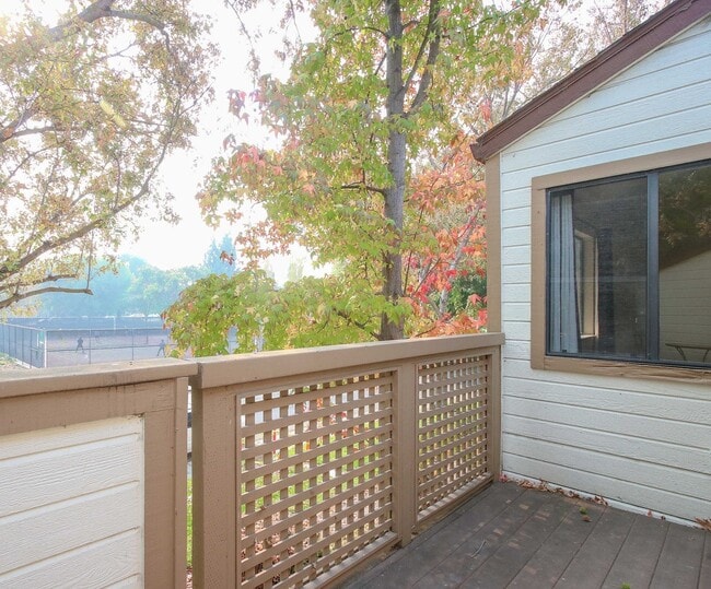 Building Photo - 2 bedroom 2 bath Condo in great neighborhood $3500