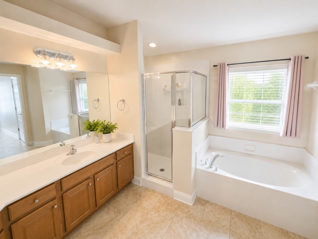 Building Photo - 33410 Sunny Parke Cir