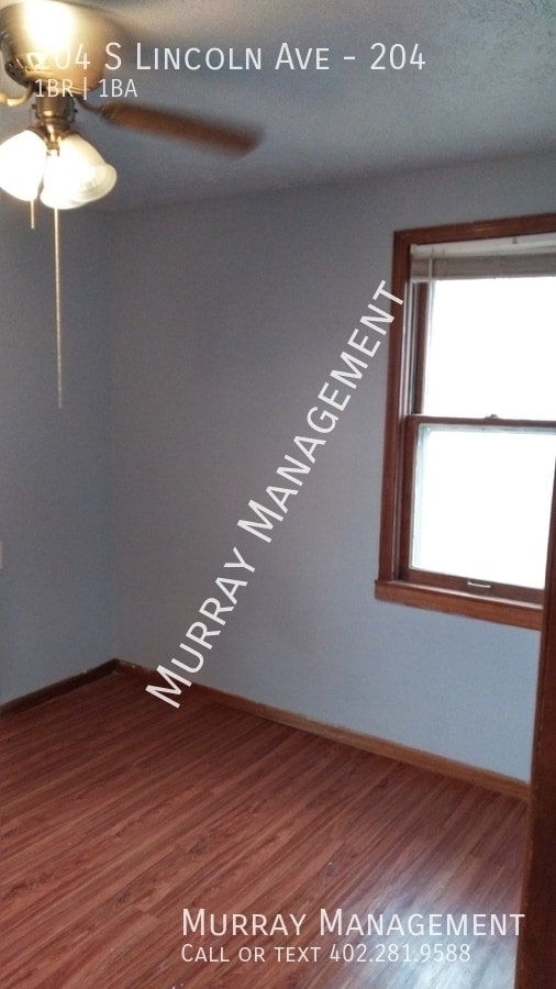 Building Photo - 204 S Lincoln Ave