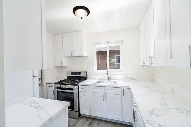 Building Photo - Huge Freshly Renovated 1 Bedroom in Linda Vista | Rare Spacious Layout