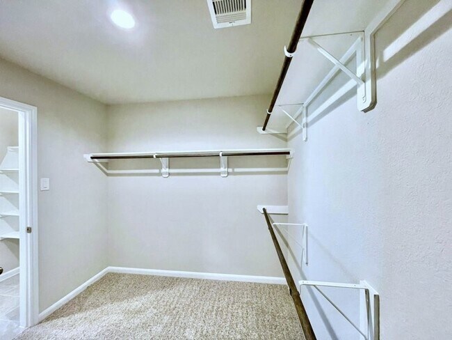 Building Photo - 3822 McDonough Way