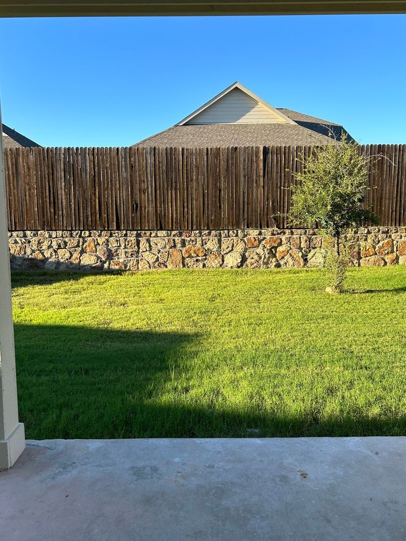 Building Photo - 752 Cascade Ln