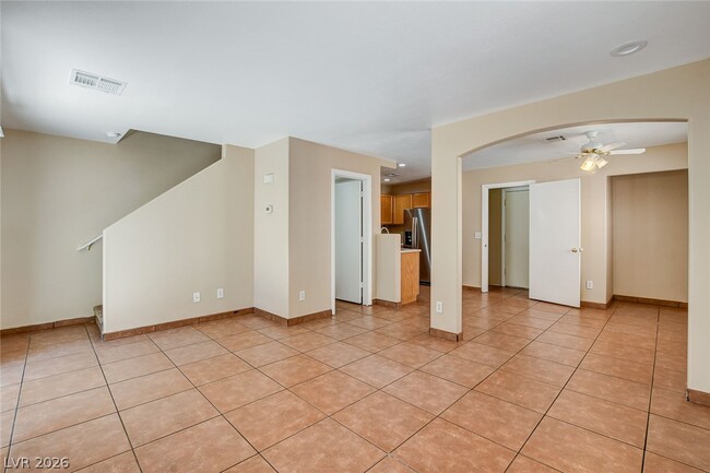 Building Photo - 3290 Dragon Fly St
