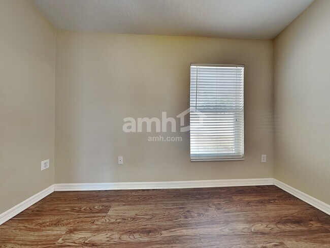 Building Photo - 11240 Lake Lanier Dr