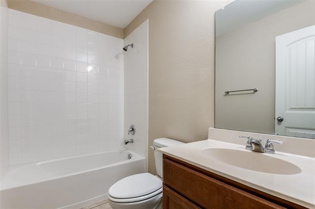 Building Photo - 1056 Decker Dr