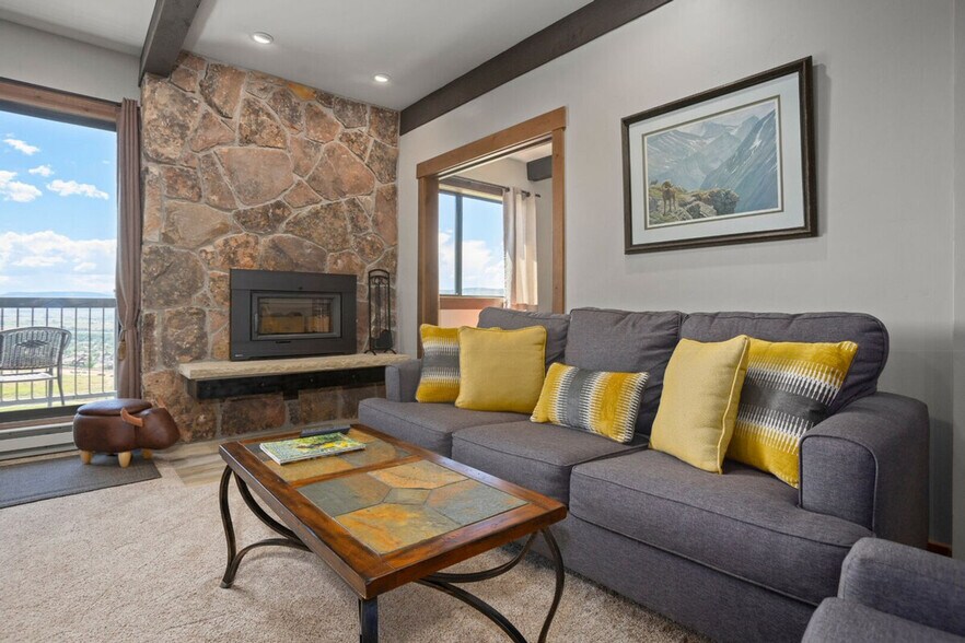 Building Photo - 2275 Storm Meadows Dr