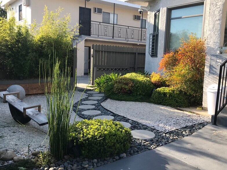 Building Photo - 1347 W 23rd St