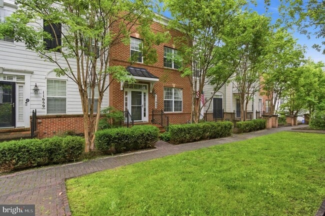 Building Photo - 11657 Leesborough Cir