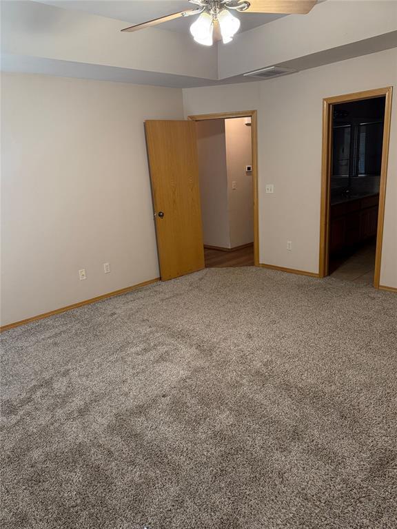 Building Photo - 716 Eastridge Dr