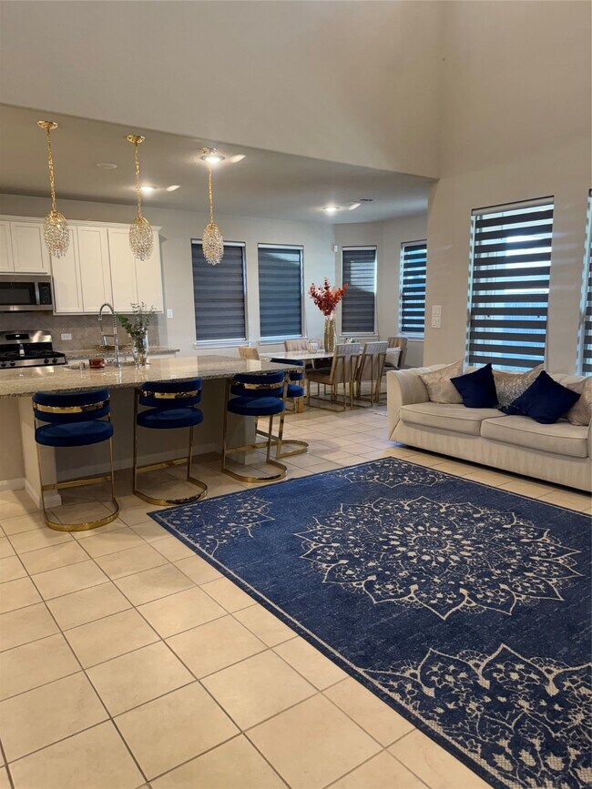 Building Photo - 1617 Darwin Cedar Dr