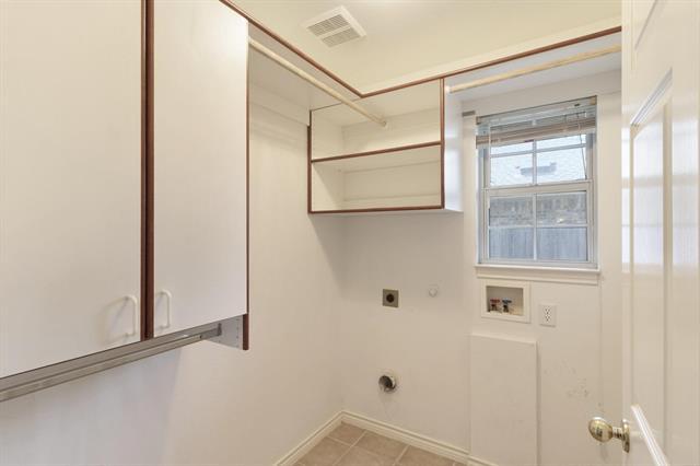 Building Photo - 1822 Sharon Dr