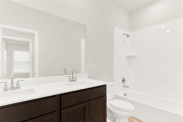 Building Photo - 1943 Hellams Ln