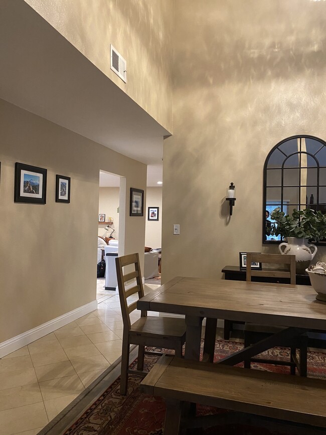 Building Photo - 570 Zephyr Circle