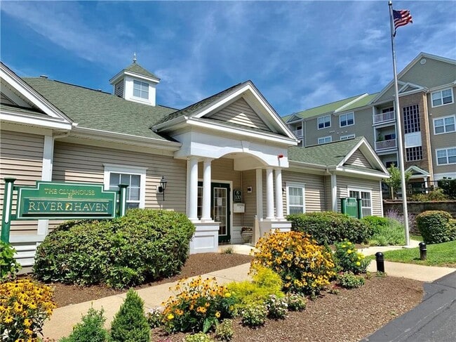 Building Photo - 100 Mill St