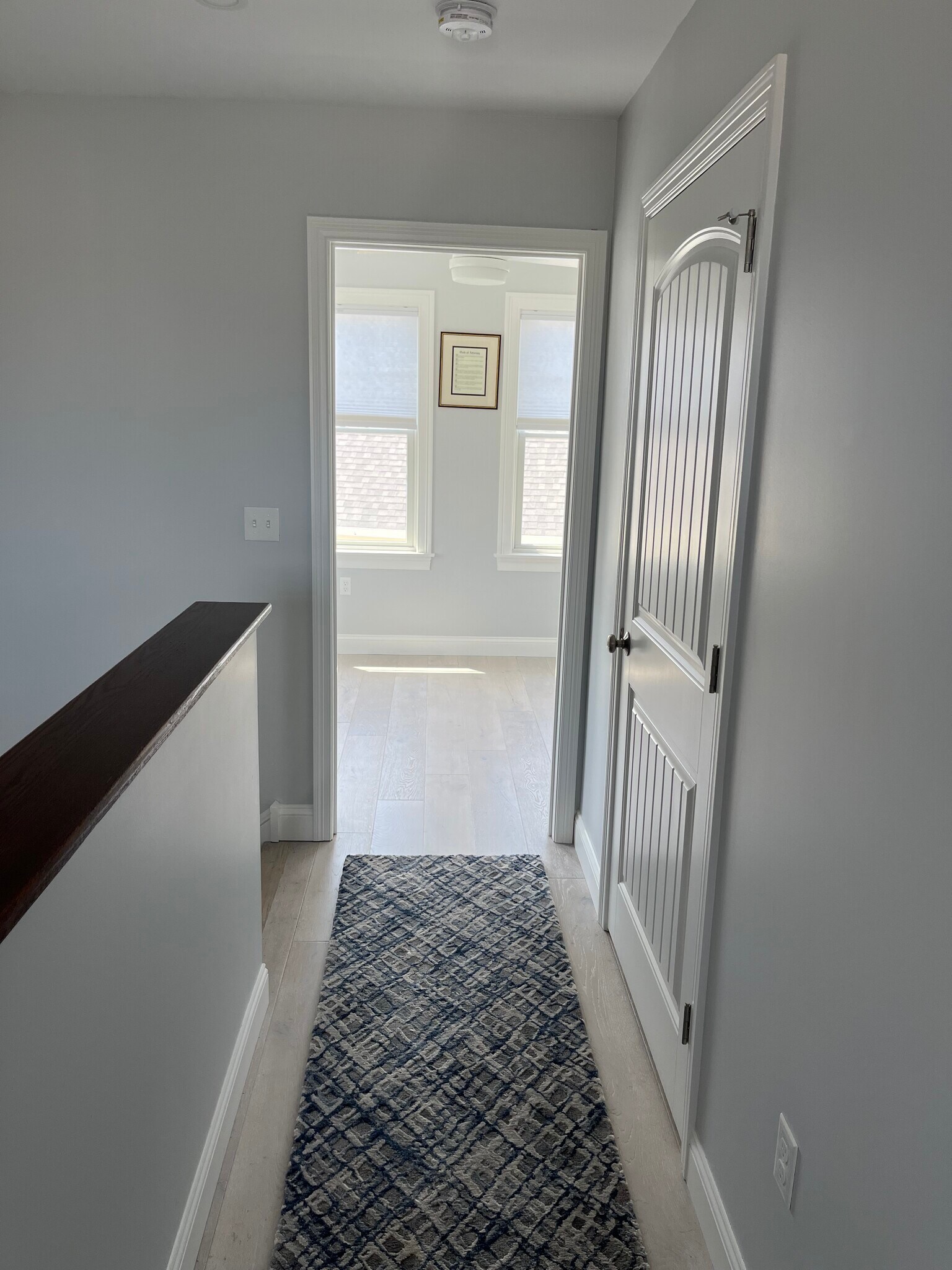 Building Photo - 2 1/2 Dumas Ave