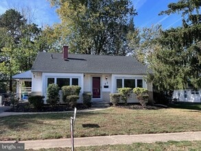 Building Photo - 17 Todd Ln