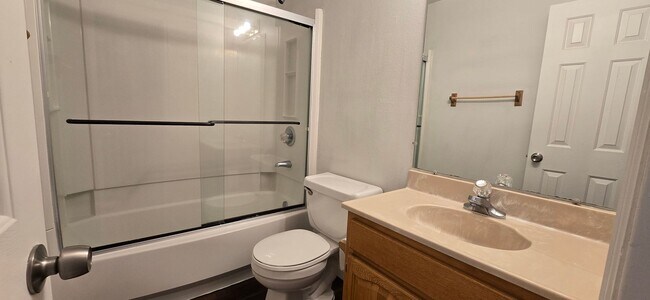 Building Photo - Charming 4-Bed Home in Louisville features bright, open living space, with open deck & garden!