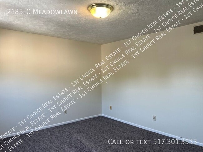 Building Photo - 2185-C Meadowlawn-