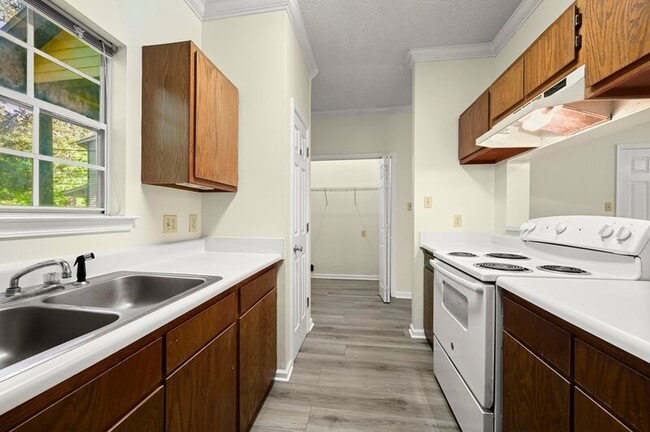 Building Photo - 5379 Rosedown Ct
