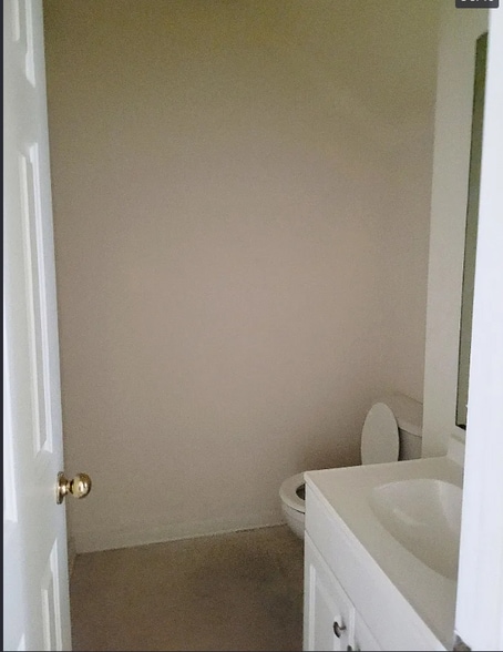 Building Photo - 127 Pine Mast Ct