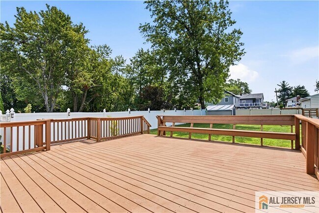 Building Photo - 55 Parsler Pl