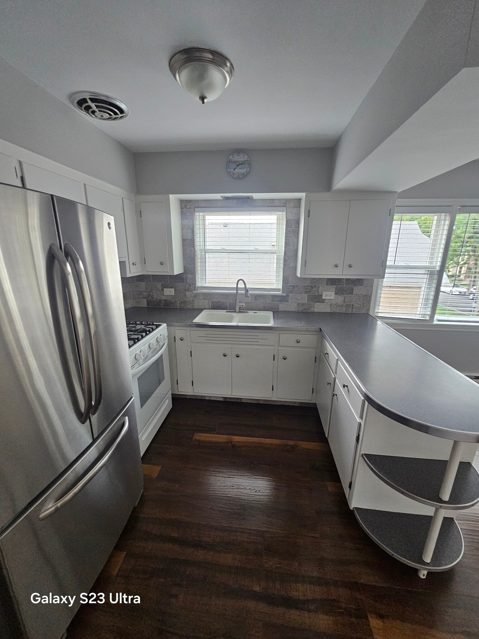 Building Photo - 2918 N 75th Ct