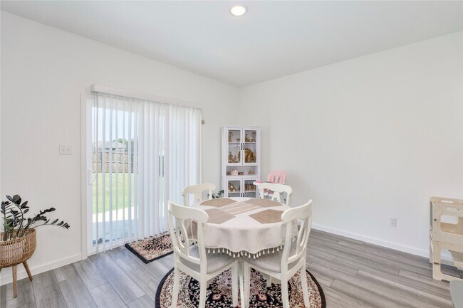 Building Photo - 1660 Hossler Trl