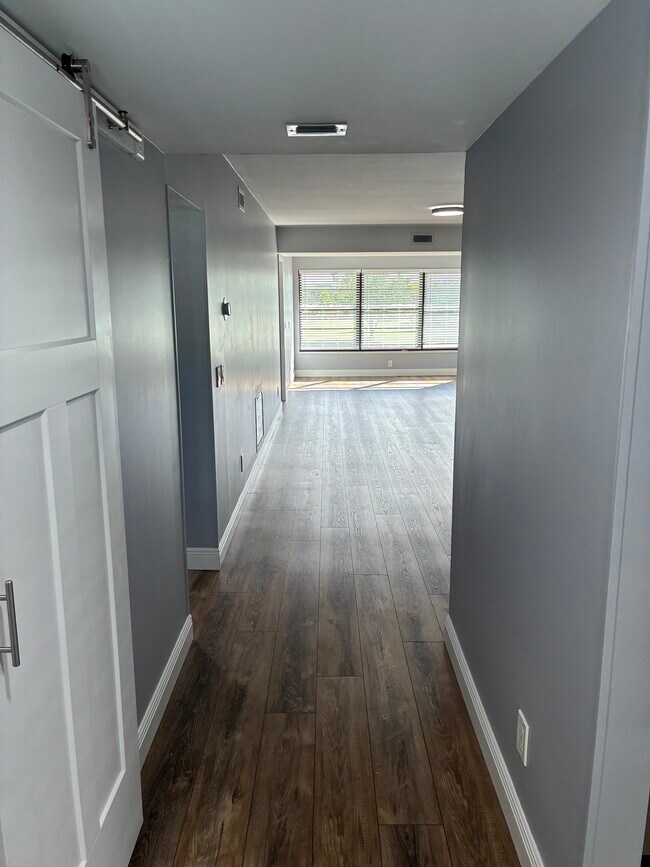 Building Photo - 31 Plantation Dr