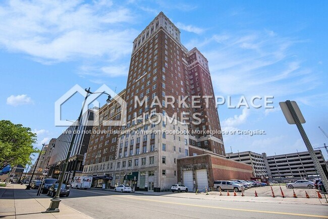 Building Photo - 525 W Lafayette Blvd