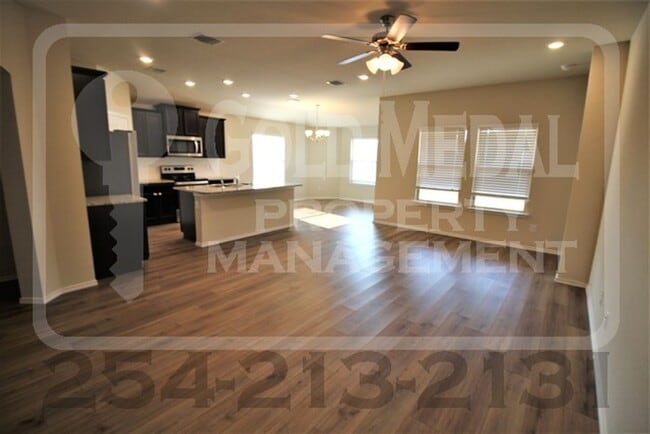 Building Photo - 306 Danielle Dr
