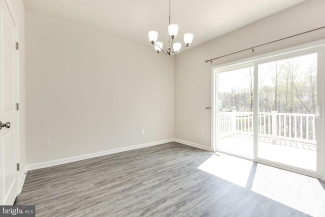 Building Photo - 3117 Laurel Hl Rd