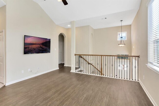 Building Photo - 222 Cheswood Forest Dr