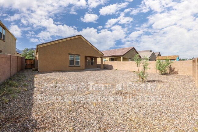 Building Photo - 9404 W Gambel Oak Ln