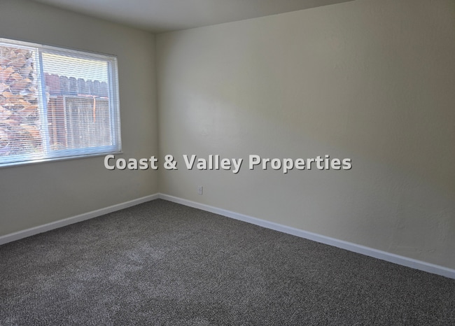 Building Photo - Lompoc Home for RENT!!!