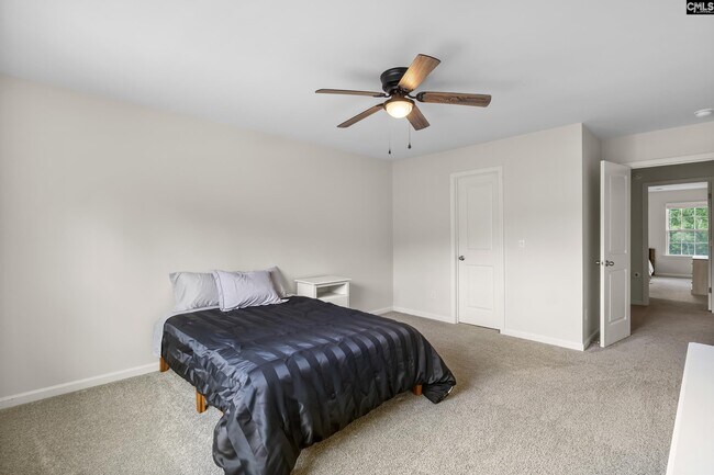 Building Photo - 810 Marigold Ln