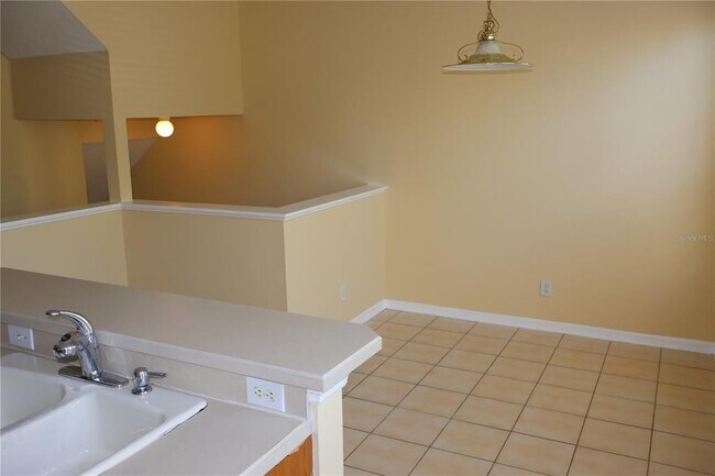 Building Photo - 3019 Pointeview Dr