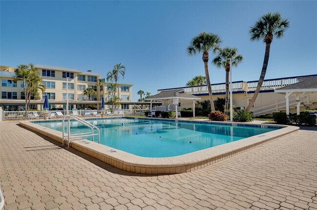 Building Photo - 3806 Gulf of Mexico Dr