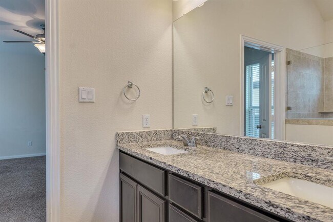 Building Photo - 2920 Rabbit Creek Dr
