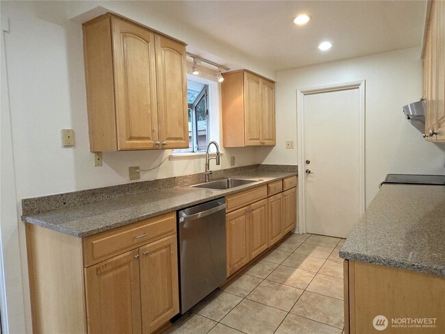 Building Photo - 16850 Palatine Ave N