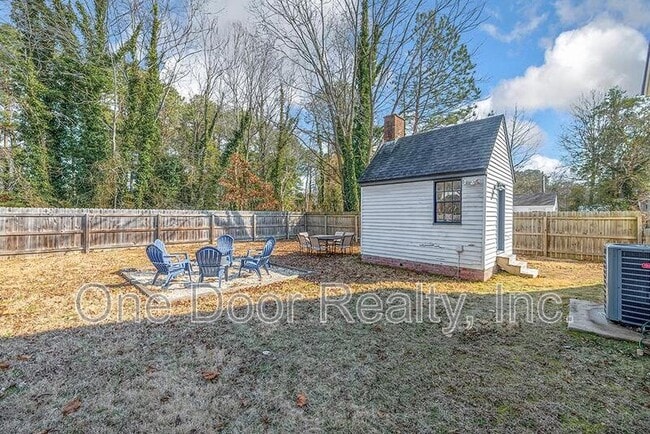 Building Photo - 805 Lafayette St