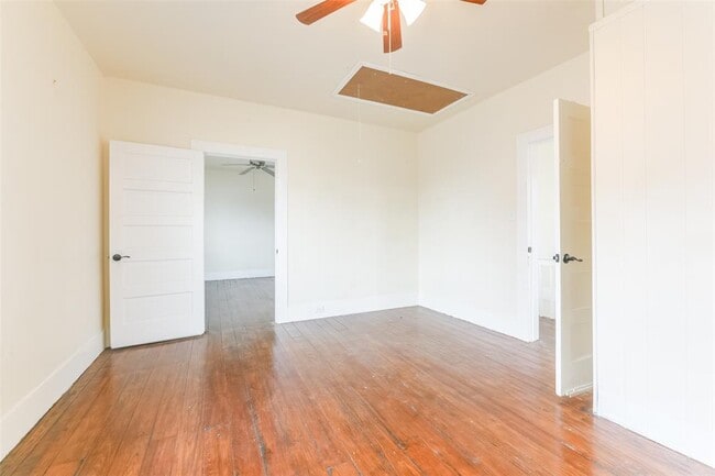 Building Photo - 3013 Avenue M